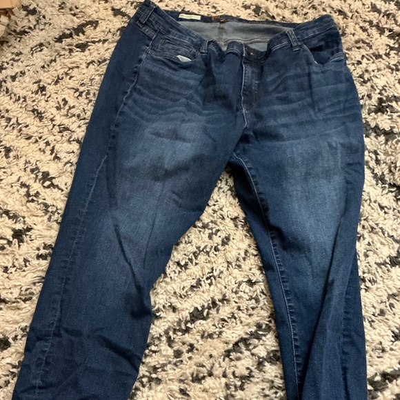 Kut from the Kloth Denim - KUT KATY BOYFRIEND jeans size 18 W